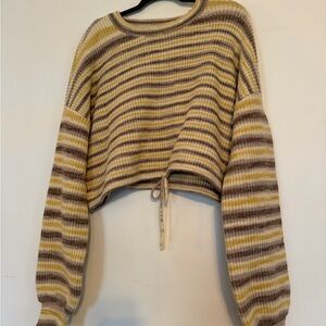 Women’s Slouchy cropped Striped Bubble Sleeved Sweater Medium